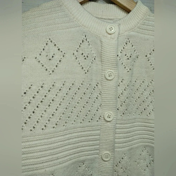 Handmade Cream Knit Button Cardigan for Women See‎ Measurements - Picture 2 of 3